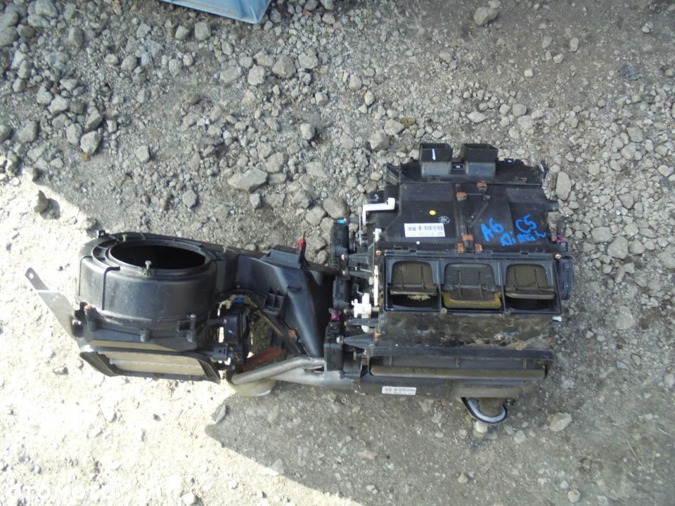 NAGRZEWNICA AUDI A6C5 KLIMATRONIK - 1