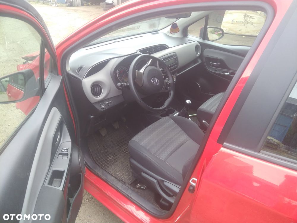 Toyota Yaris - 6
