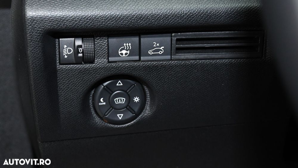 Citroën C4X BlueHDi 130 Stop&Start EAT8 SHINE - 23