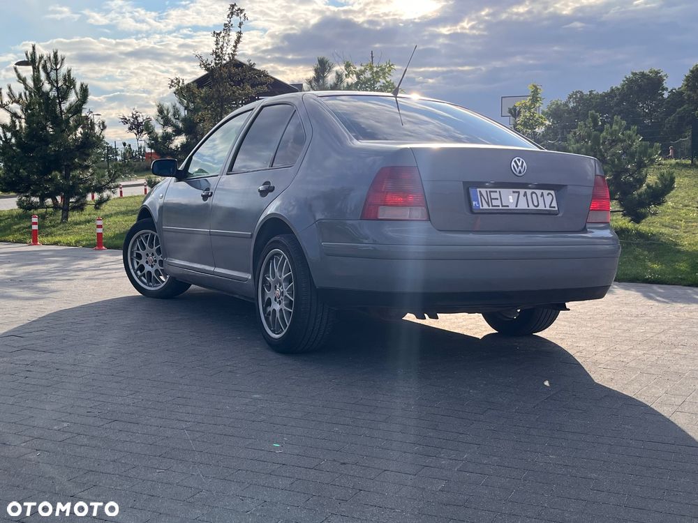 Volkswagen Bora 1.9 TDI 4 Mot - 3