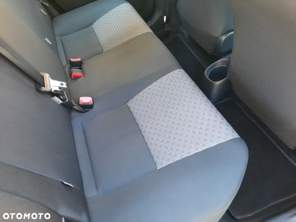 Toyota Yaris 1.33 Premium EU6 - 17