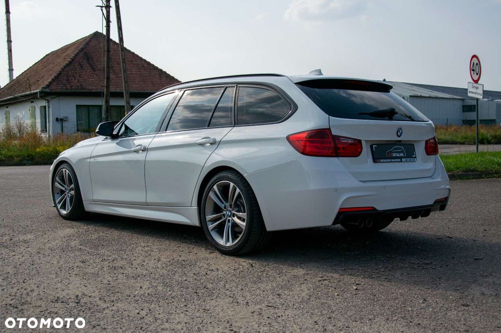 BMW Seria 3 325d M Sport - 2