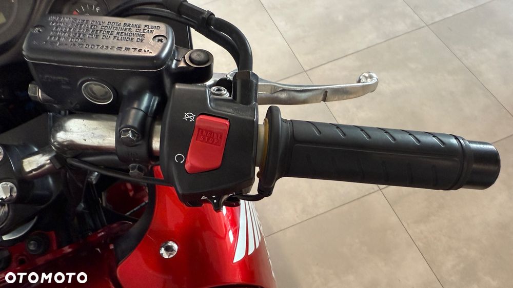 Honda CBF - 10