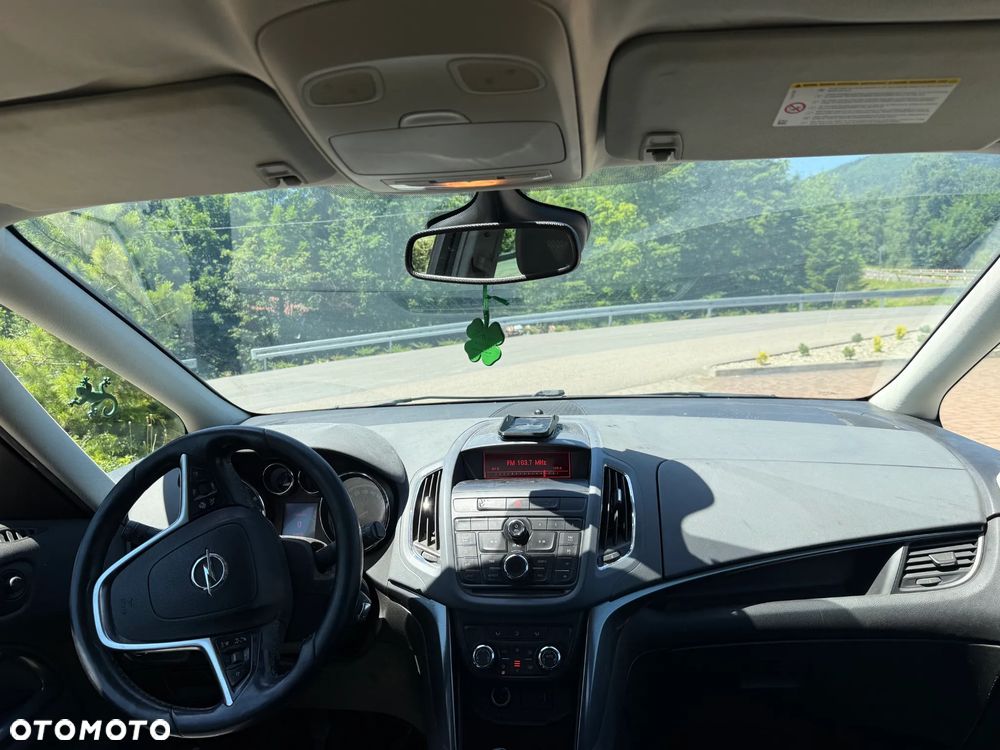 Opel Zafira 2.0 CDTI Enjoy - 9