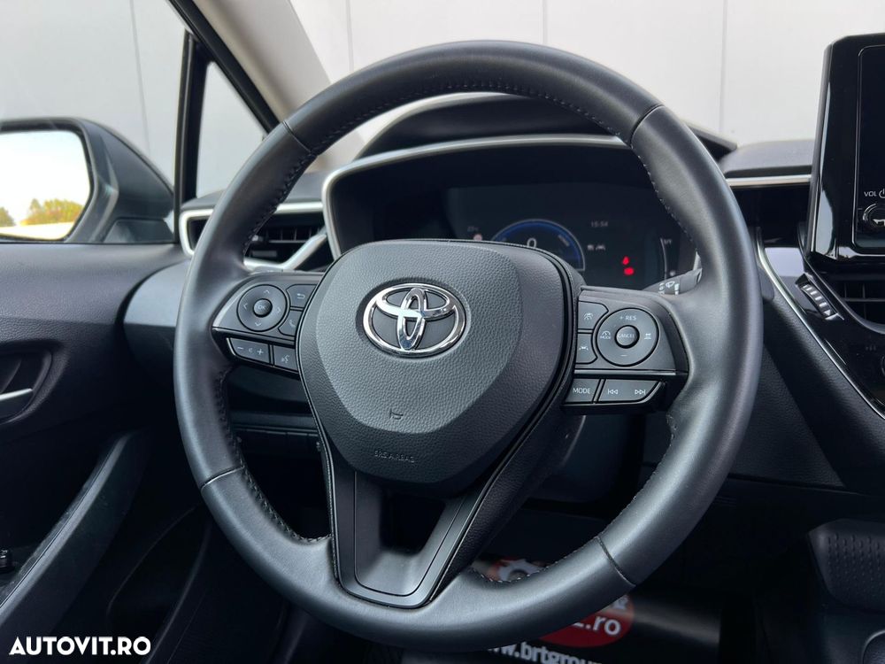 Toyota Corolla - 10