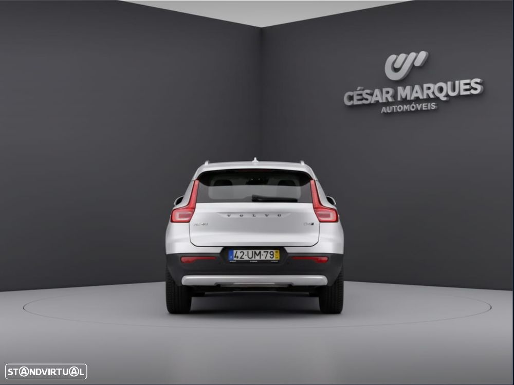 Volvo XC 40 2.0 D4 Momentum Plus AWD - 5