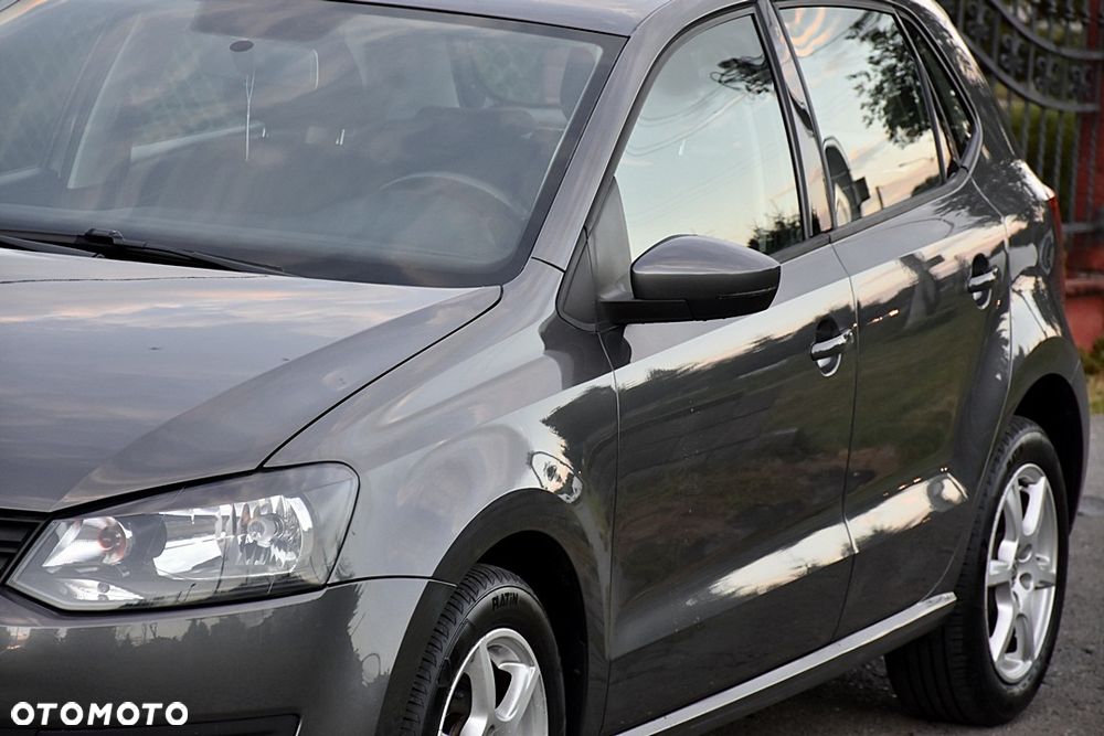 Volkswagen Polo 1.4 16V Comfortline - 10