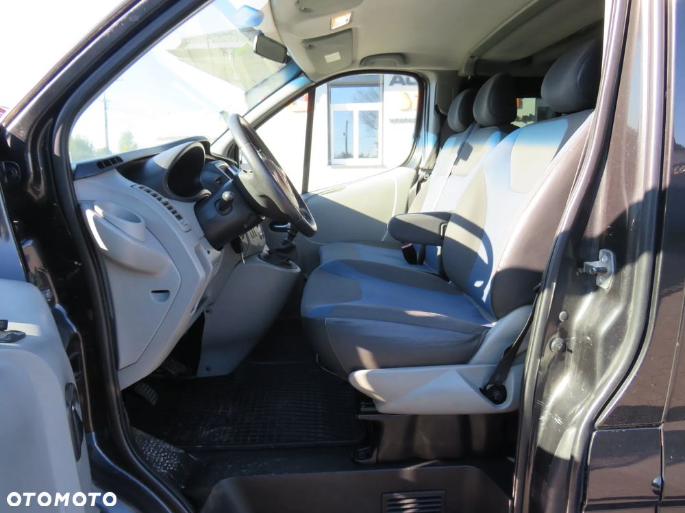 Renault Trafic Passenger Long 2.0DCI 115Ps *9 osób* - 28