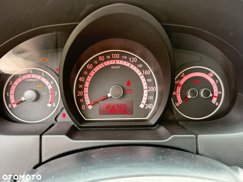 Kia Ceed - 8