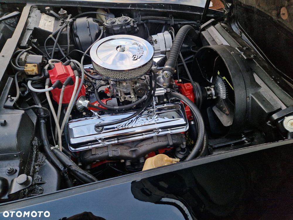 Chevrolet Corvette - 26