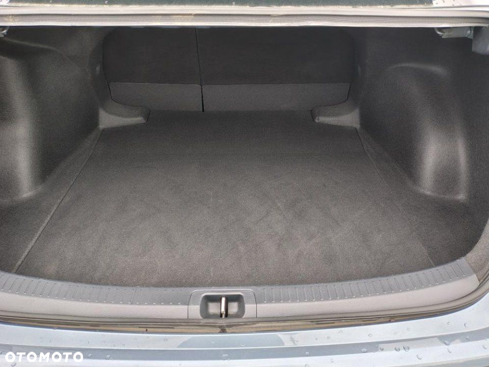 Toyota Corolla - 8