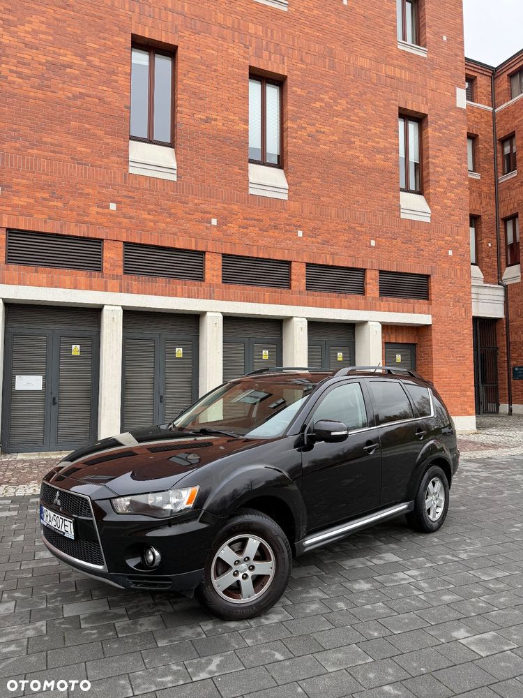 Mitsubishi Outlander 2.0 Intense + 2WD EU5 CVT - 2