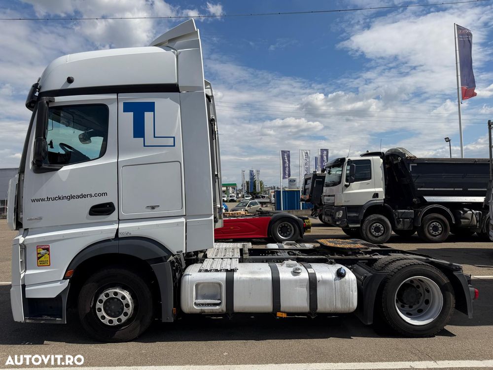Mercedes-Benz Actros - 4