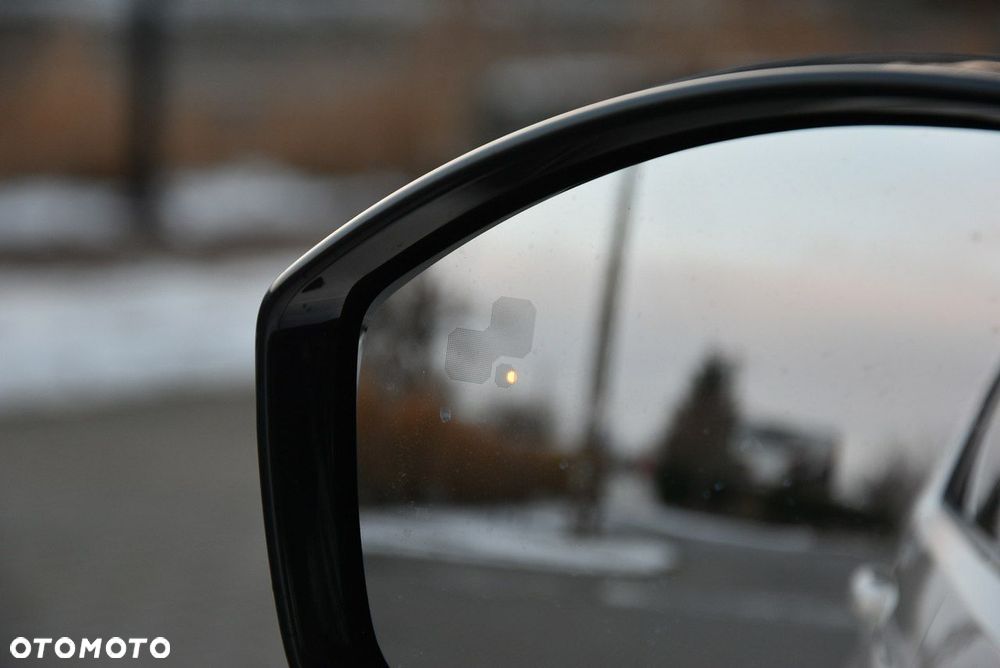 Land Rover Discovery Sport - 35