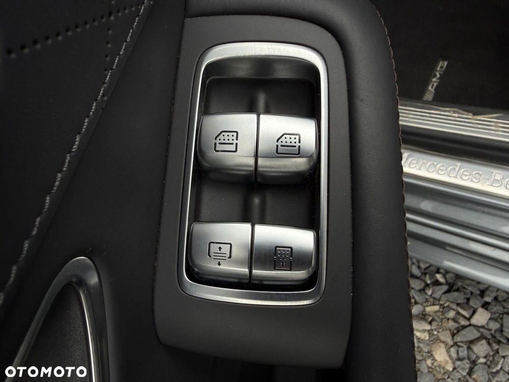 Mercedes-Benz Klasa S 560 4-Matic L 9G-TRONIC - 33