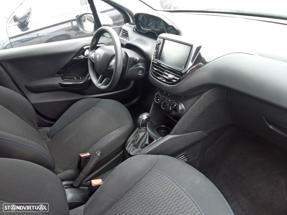 Peugeot 208 1.5 BlueHDi Active — fotografia 14