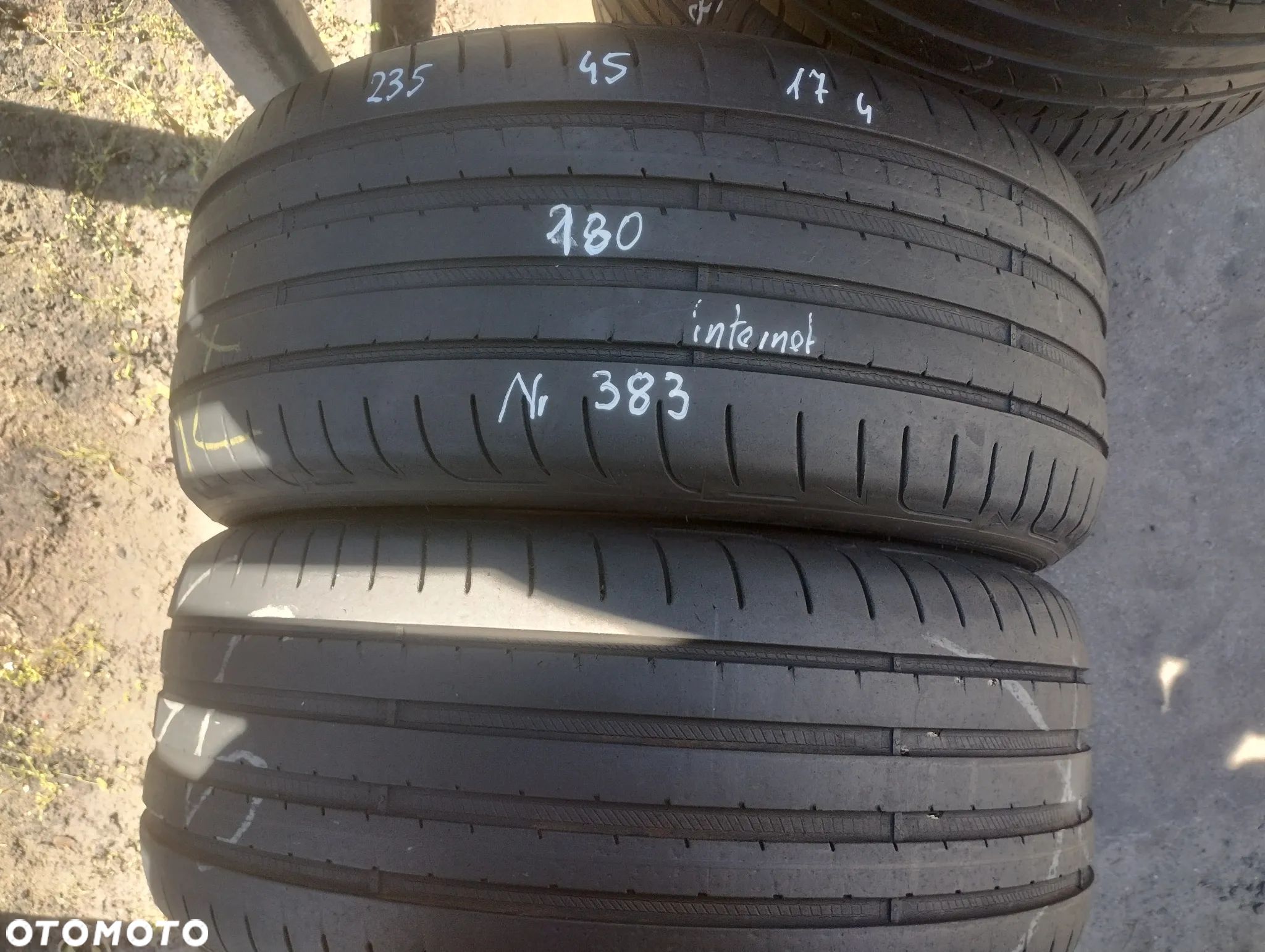 Goodyear 235/45/17 nr 383 - 1