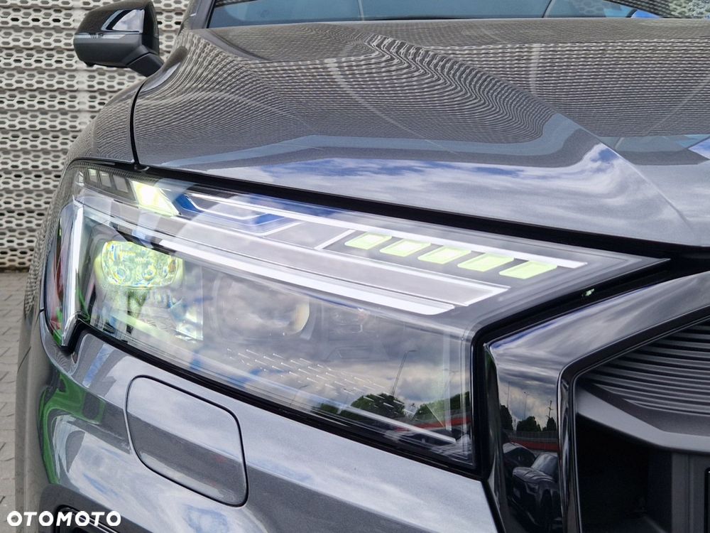 Audi Q7 - 6