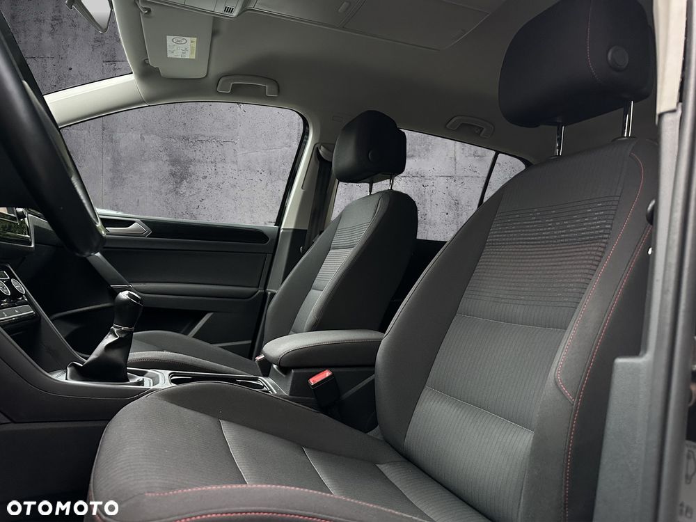 Volkswagen Touran 1.6 TDI SCR (BlueMotion Technology) SOUND - 12