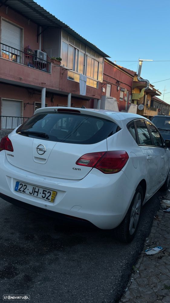 Opel Astra - 10