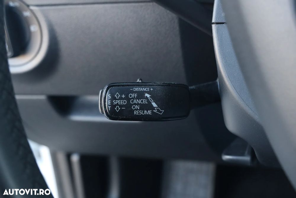 Skoda Octavia 1.6 TDI DSG Style - 16