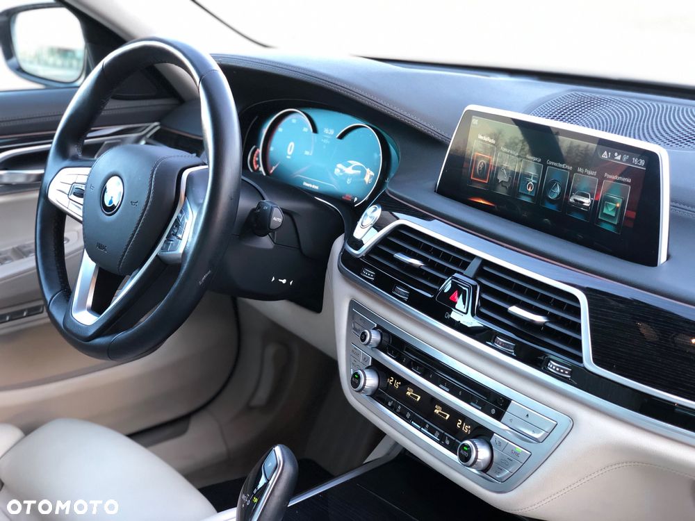 BMW Seria 7 730d - 30