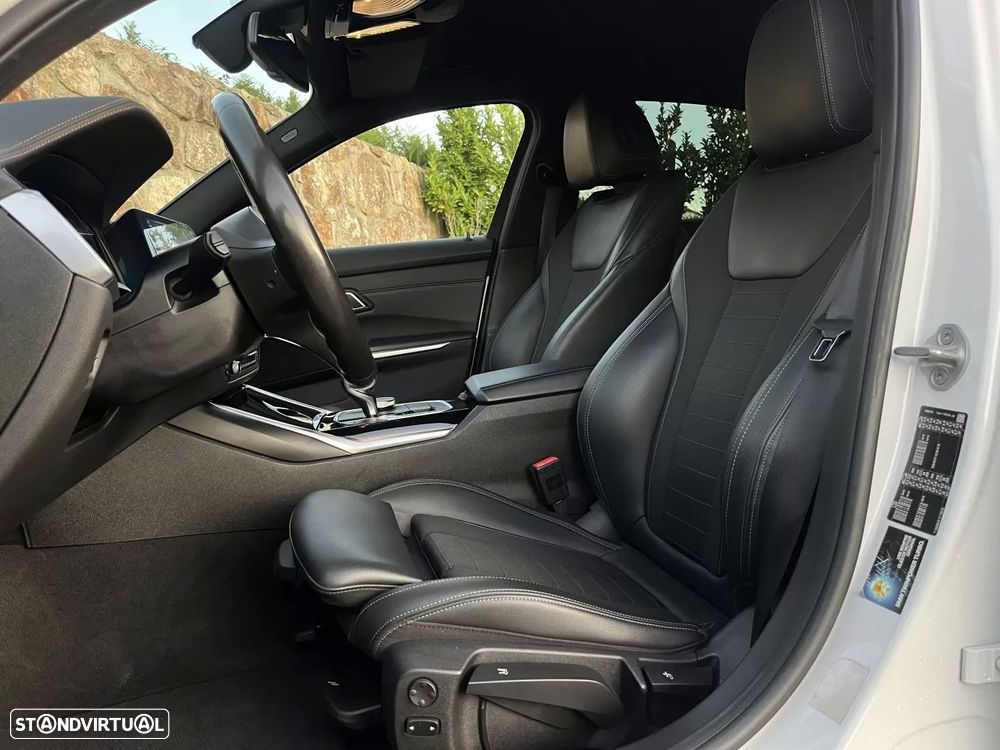 BMW 320 d Pack Desportivo M Auto - 19
