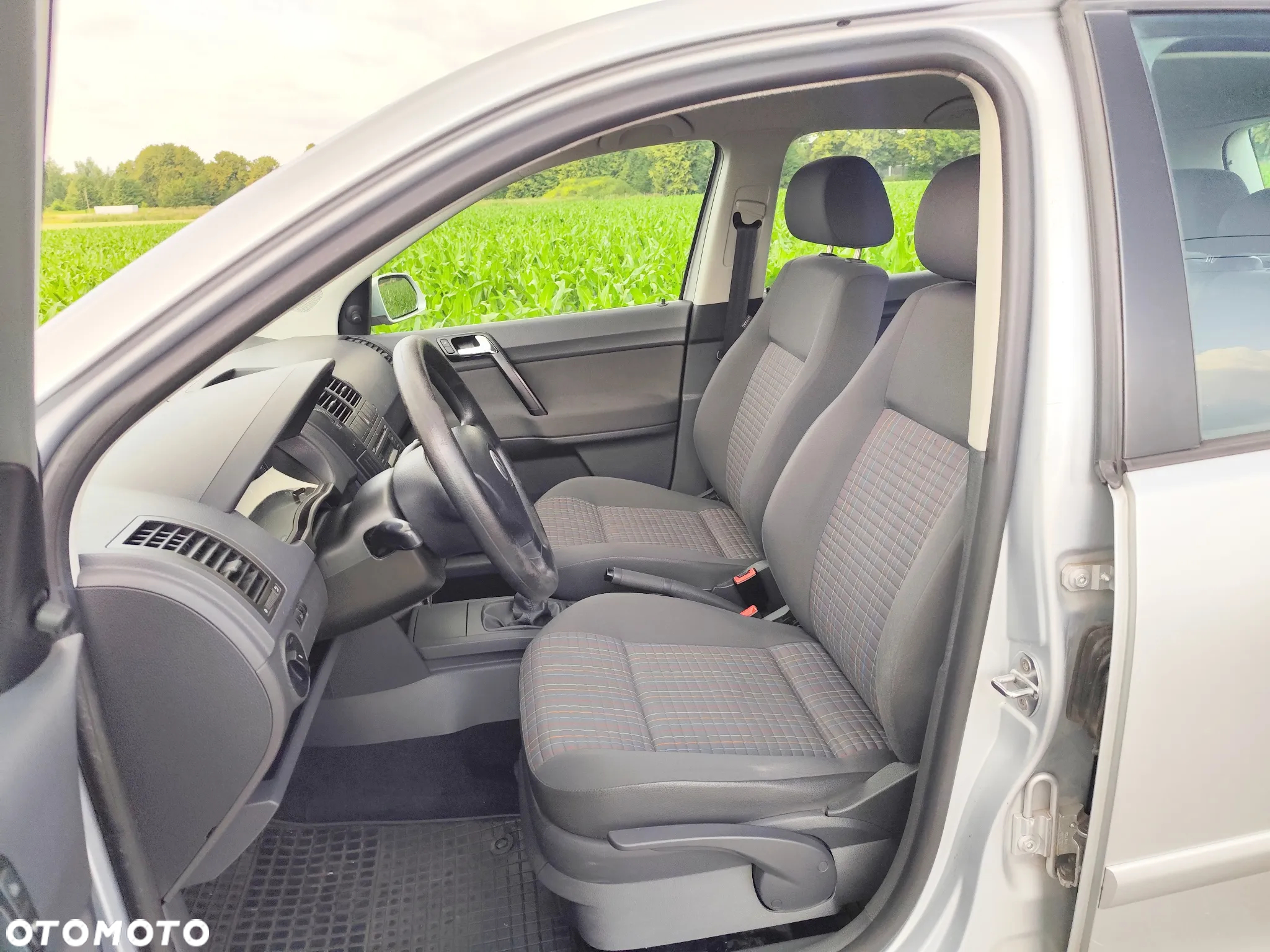Volkswagen Polo 1.4 TDI Comfortline - 8
