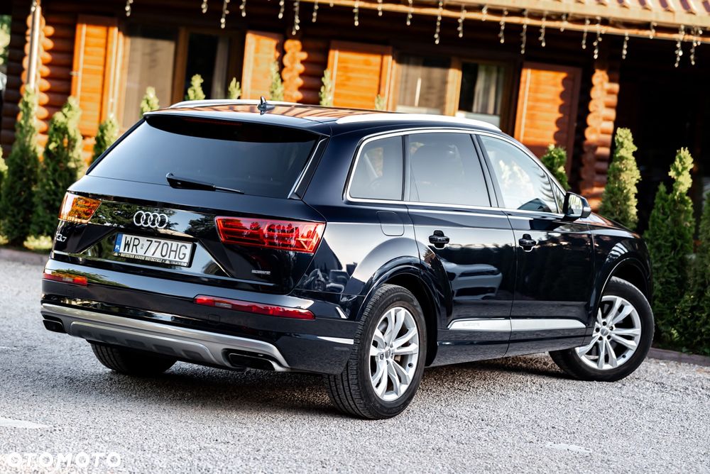 Audi Q7 - 10