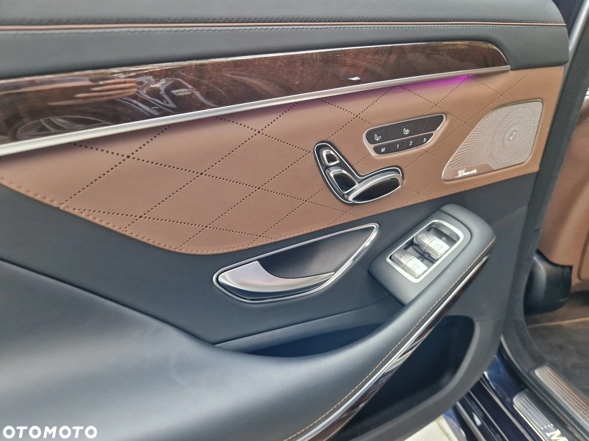 Mercedes-Benz Klasa S 560 4-Matic L 9G-TRONIC - 13