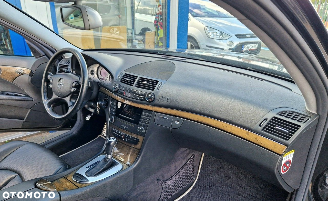 Mercedes-Benz Klasa E - 28