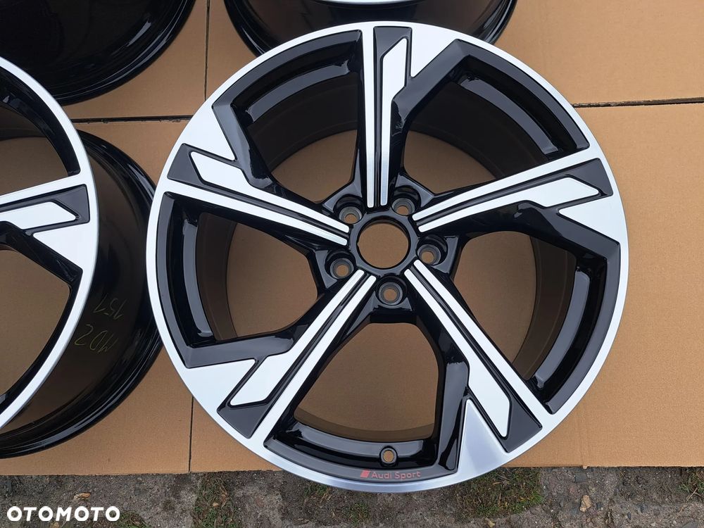 Oryg. Audi A4 S4 B9 8W 8W0 A5 S5 S-Line Sport A6 19 BiColour 8W0601025EM - 2