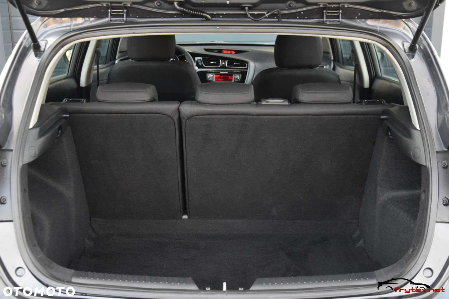 Kia Ceed - 21