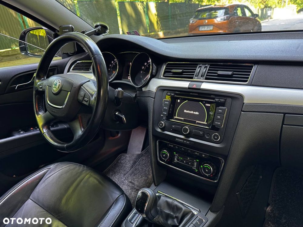 Toyota RAV4 - 8
