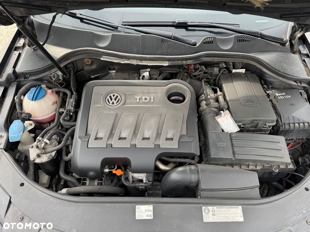 Volkswagen Passat 2.0 TDI Comfortline - 11