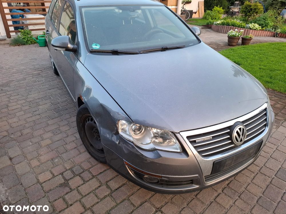Volkswagen Passat 1.9 TDI DPF BlueMotion - 2