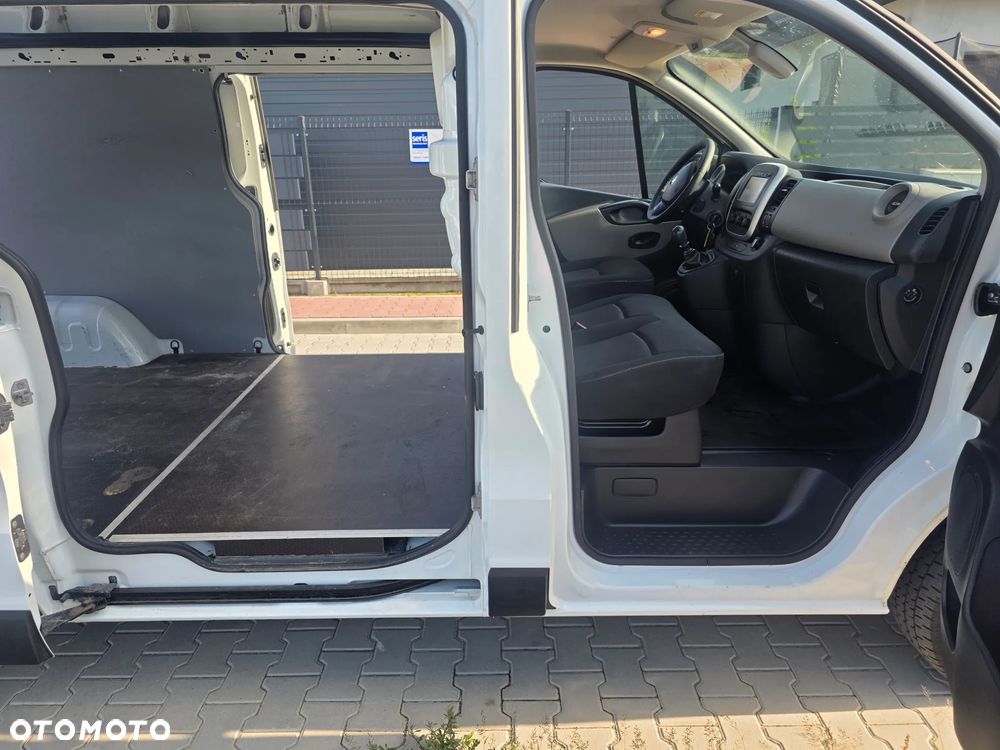Renault Trafic vivaro 2018 r L2H2 przebieg 107400 km dlugi wysoki klima tempomat nawigacja - 14