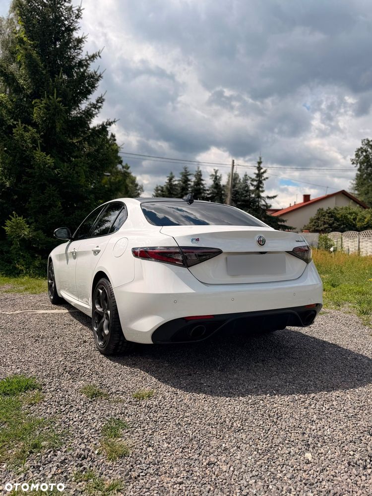 Alfa Romeo Giulia 2.0 Turbo Tributo Italiano Q4 - 3