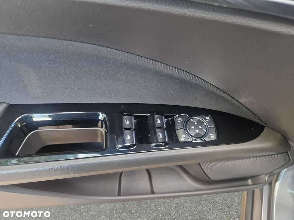 Ford Mondeo - 11