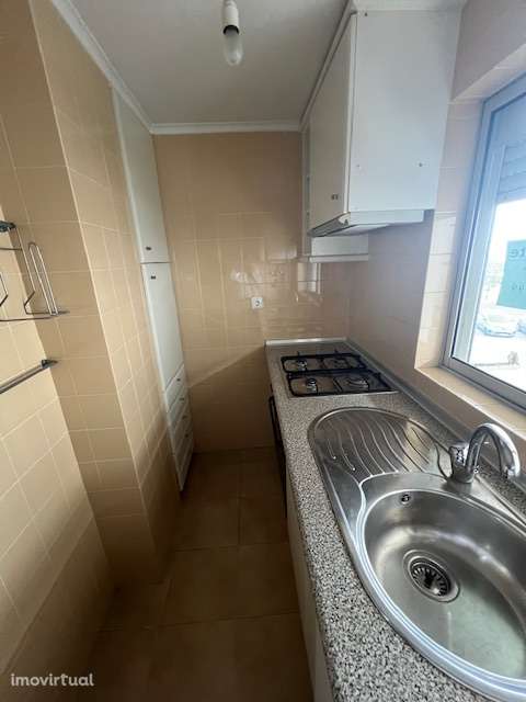 Apartamento T1, inclui Água e Eletricidade - Grande imagem: 5/17