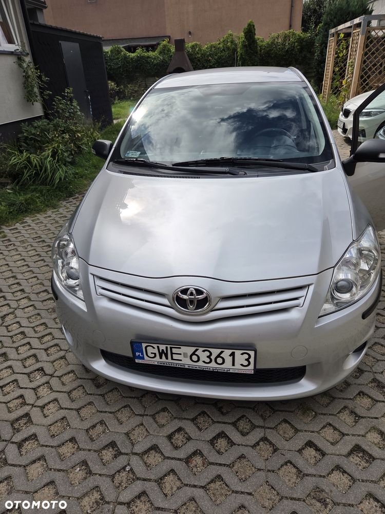 Toyota Auris - 1