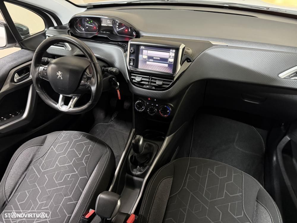 Peugeot 2008 1.6 BlueHDi Style - 22