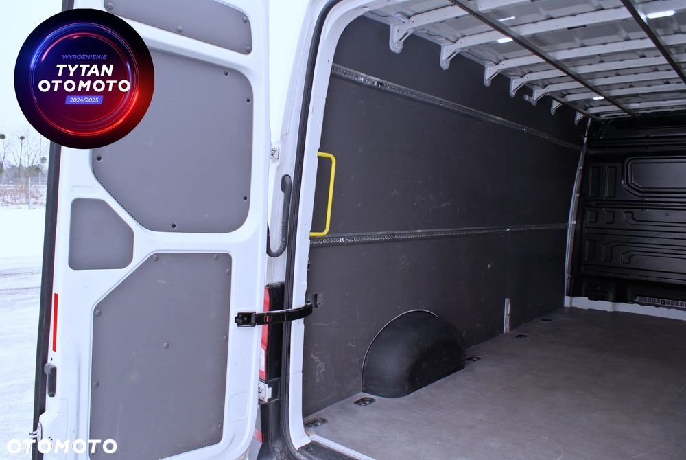 Volkswagen CRAFTER - 9