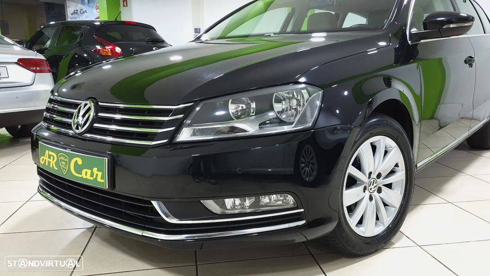 VW Passat 1.6 TDI BlueMotion Highline - 25