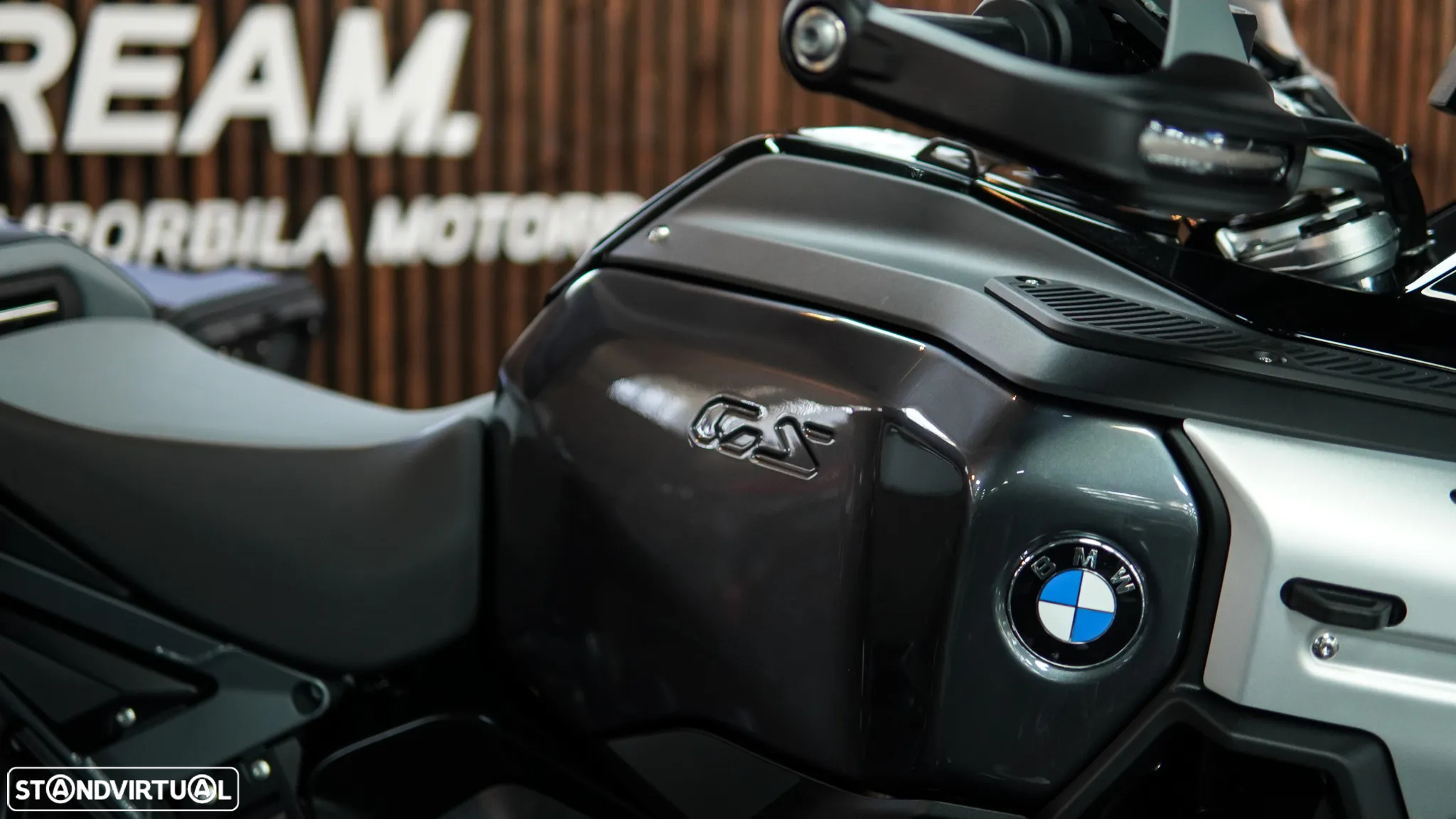 BMW R 1300 GS Adventure TRIPLE BLACK C/ AKRAPOVIC - 38
