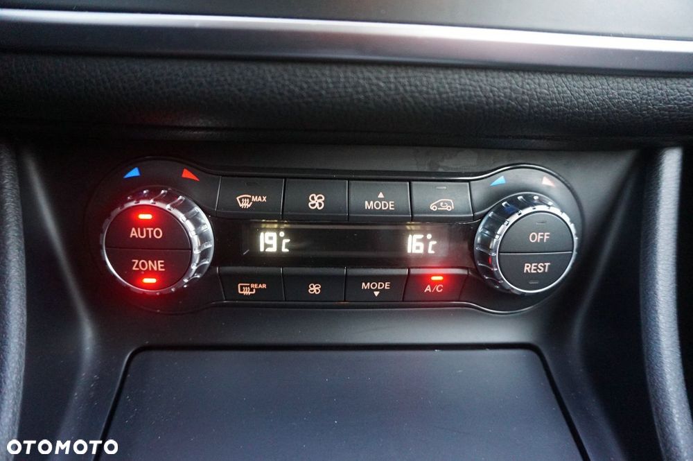 Mercedes-Benz GLA - 6