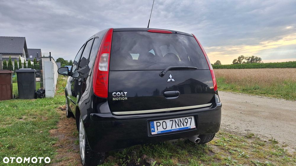 Mitsubishi Colt - 1