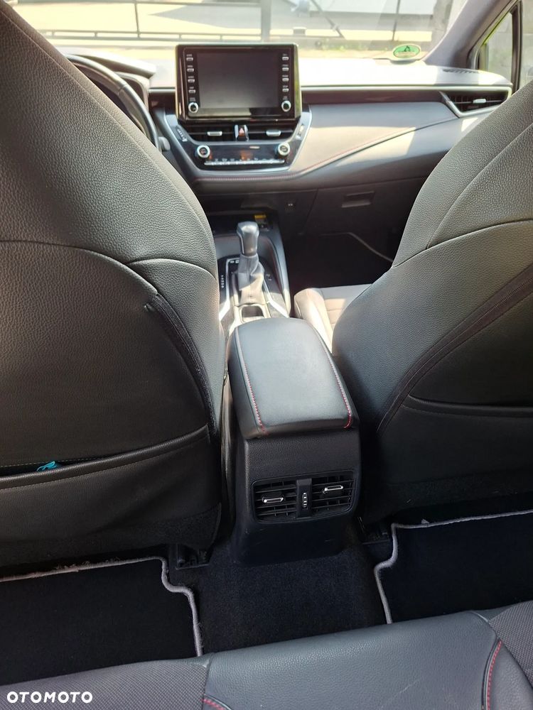 Toyota Corolla 1.8 Hybrid Selection - 11