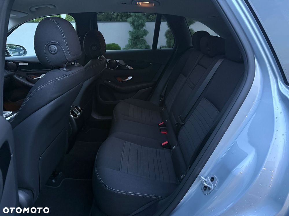 Mercedes-Benz GLC 200 d 4Matic 9G-TRONIC - 25