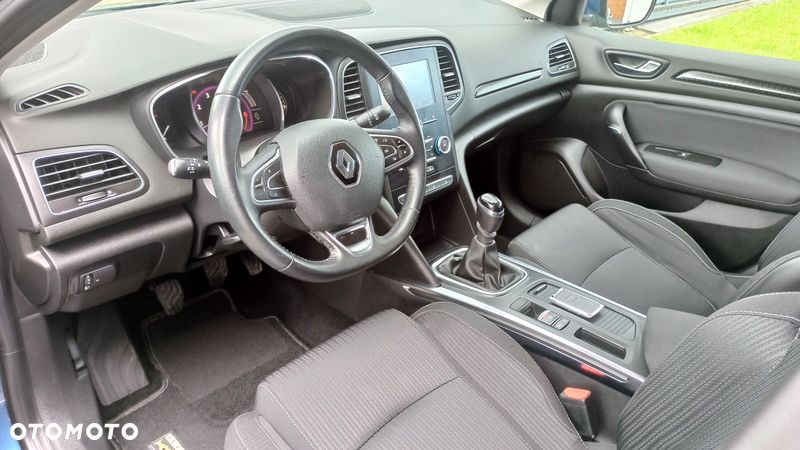 Renault Megane ENERGY TCe 100 PLAY - 35